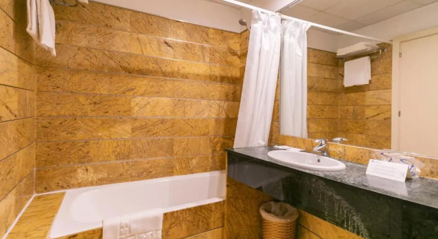 Трёхместный номер Standard с балконом BLUESEA Brisa Roquetas