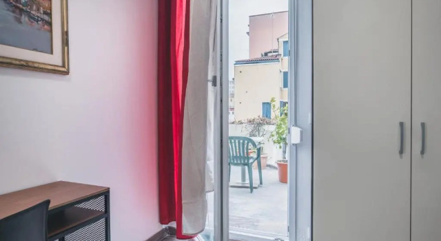 Номер Standard Bulldog Station Apartments with private WC, AC, TV