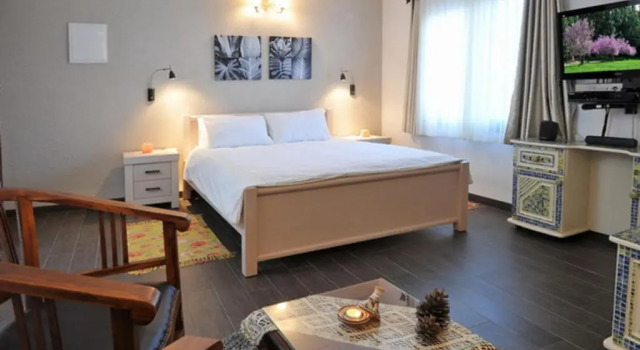 Люкс Deluxe Mikis B&B Rosh Pinna