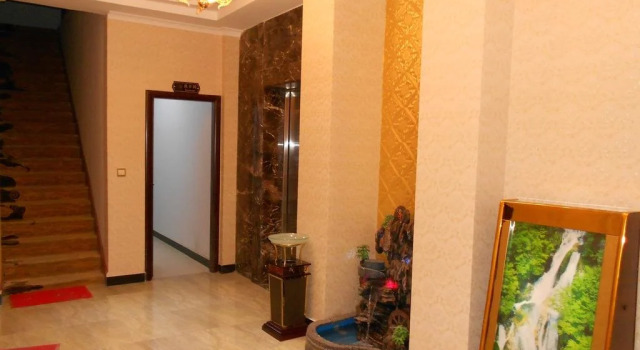 Linzhi Huarui Hotel, Rezervovat Hotel Nyingchi Tibet