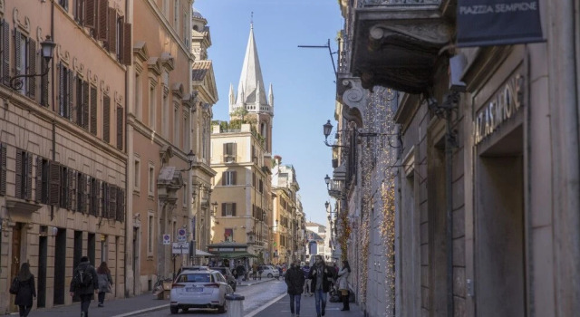Cosy and Stylish 2beds Flat 3 Mins From Piazza di Spagna, Забронировать Отель Спанья Рим, рядом с Посольство США в Риме