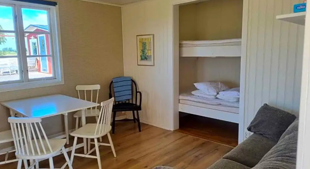 Rönnås, Book Hotel  