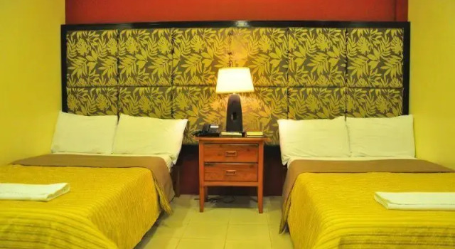 Club Manila East Boracay, Prenota Hotel Station 1 
