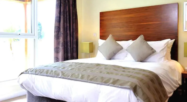 Номер Standard с 2 комнатами с балконом The Cornwall Hotel Spa & Lodges
