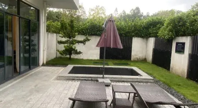 Люкс Business Yulin City Luchuan Hot Spring Jiulong Villa