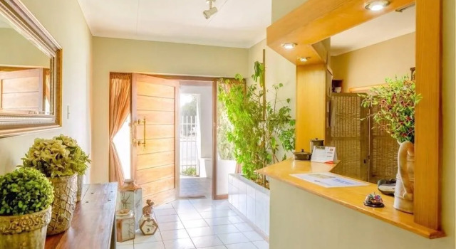 Karoo Country Guesthouse, Boek Hotel De Aar Noord-Kaap