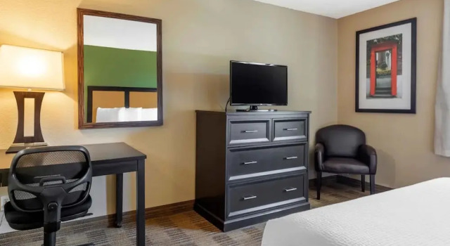 Двухместная студия Relax Suites Extended Stay - La Mirada