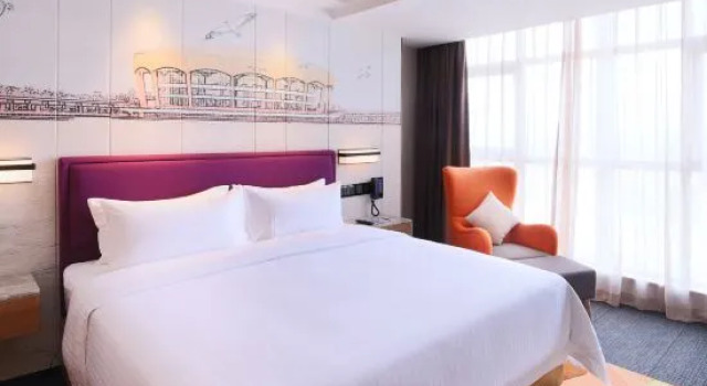 Люкс Hampton by Hilton Beihai Station