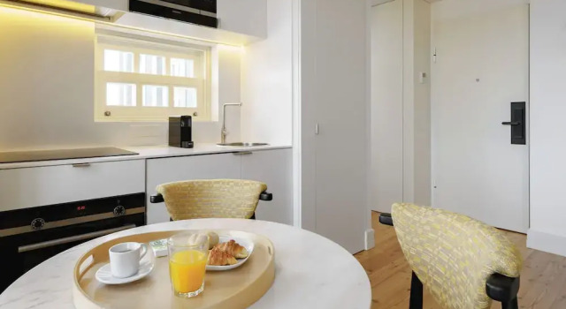 Семейные апартаменты Feel Porto Clerigos Charm Flats