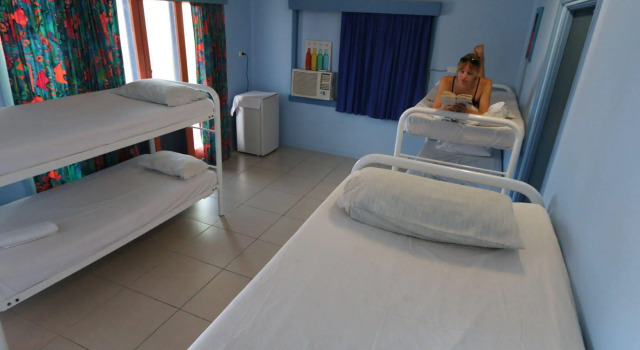 Caravella Backpackers, Забронировать Отель Кэрнс Cairns and Northern Beaches, рядом с The Center of Contemporary Arts