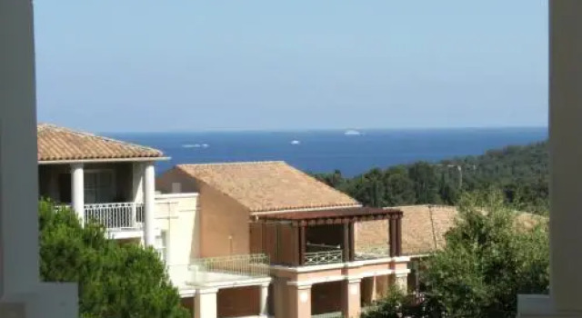 Cap Estérel Vacances - studio mer G2 terrasse couverte - 256la, Reservar Hotel Saint-Raphael Mimosa Road