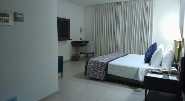 Номер Deluxe Grand Continent Malleshwaram A Sarovar Portico Affiliate Hotel
