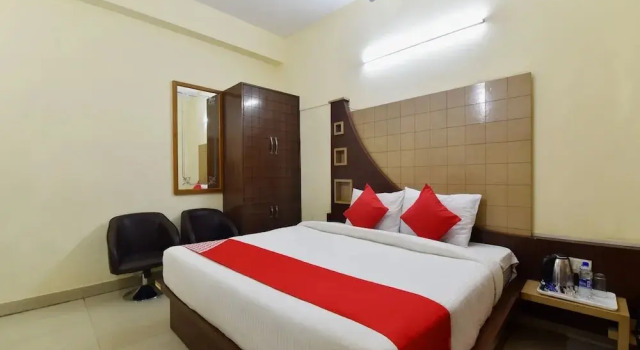 Hotel Paradise By OYO Rooms, Varaa Hotelli Parwanoo Haryana