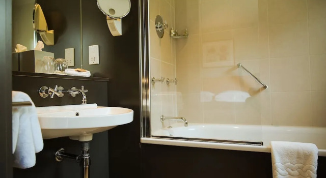 Номер Standard Harts Hotel