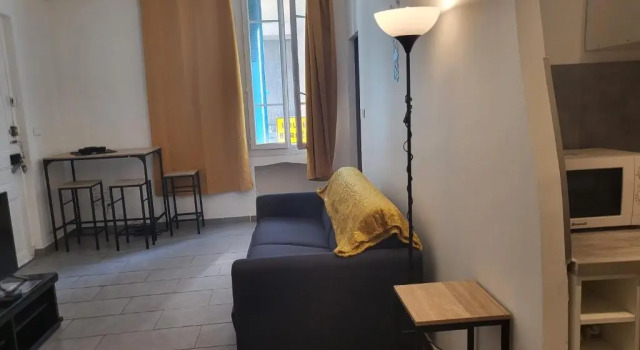 Joli appart à 3' du port et 10' de la plage, Забронировать Апартаменты/квартира Ла-Сен-сюр-Мер Var coast