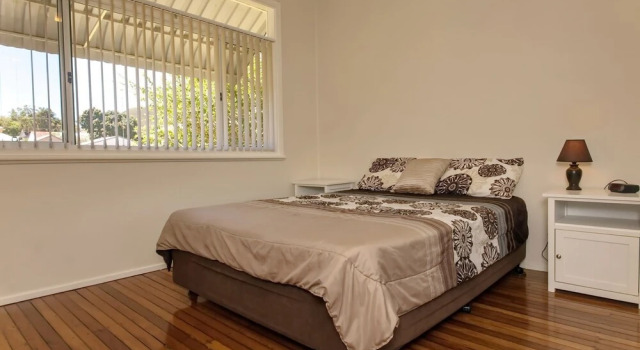 Shoalz, 28 Rigney Street