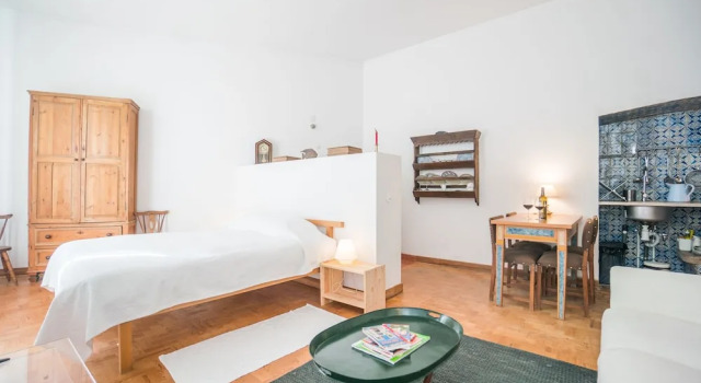 Traditional Studio Apartment, Забронировать Апартаменты/квартира Апартаменты Лиссабона, рядом с Железнодорожный вокзал Санта-Аполония, Апартаменты/квартира