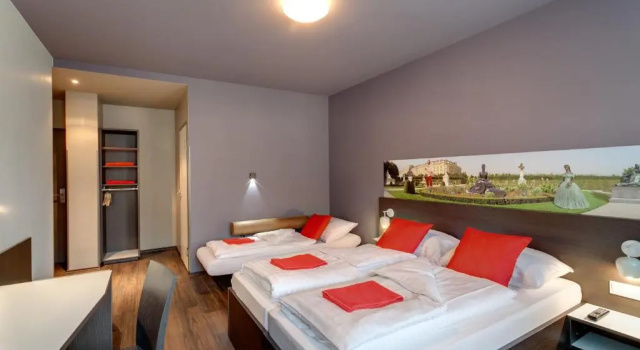 Трёхместный номер Standard MEININGER Hotel Wien Downtown Sissi