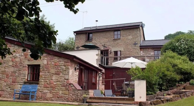 Little Millend, Boek Hotel Forest of Dean Merseyside