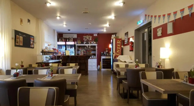 Трёхместный номер Standard Hotel Bergschlösschen