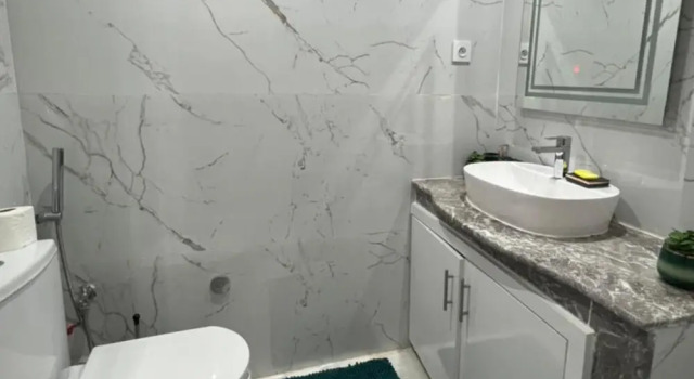 Remarkable 1-bed Room Apartment in Marrakech, Забронировать Апартаменты/квартира Отели Марракеш-Тенсифт-Эль-Хауз с парковкой, Парковка