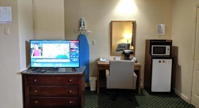 Четырёхместный номер Standard Cheerio Inn - Glennville
