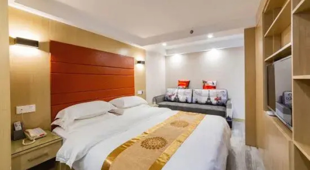 Люкс Grand Wuhan Summer Hotel