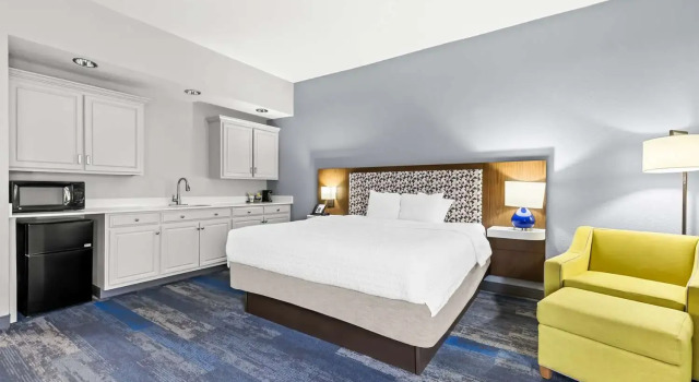 Люкс Hampton Inn Florence Midtown near University of North Alabama