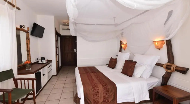 Номер Standard Bahari Dhow Beach Villas