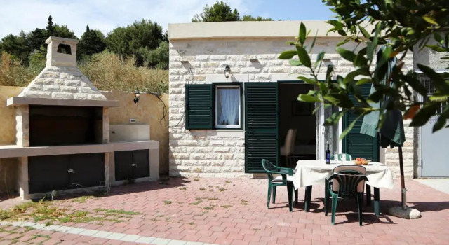 Kula Park Studio, Prenota Hotel Splitska 