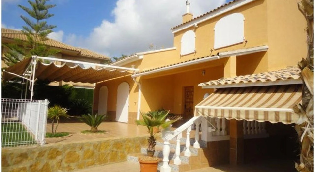 Villa With 4 Bedrooms in Benifayó, With Wonderful sea View, Private Pool, Furnished Garden, Foglalás Villa Benifayó Barcelona