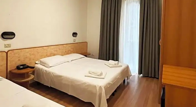 Трёхместный номер Standard Hotel Little