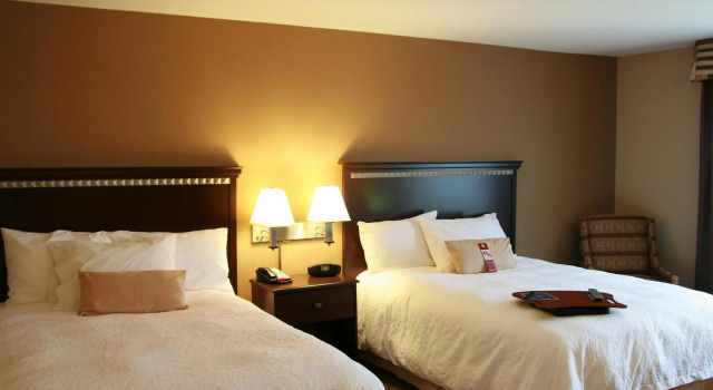 Standard Neljän hengen huone Hampton Inn Topeka