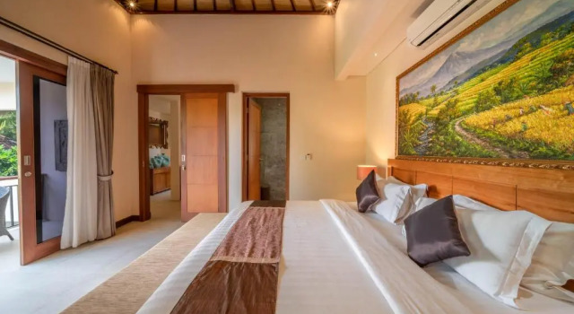Villa Seacluded 1 - 3BR Villa in Central Seminyak - Large Pool, Забронировать Вилла Семиньяк Бадунг