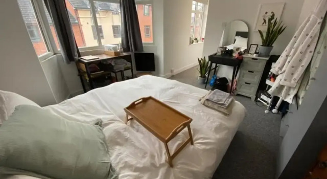Private Apartment - Free Wifi, Parking, No Deposit, Varaa Huoneisto Asunnot kohteessa Merseyside, Huoneisto