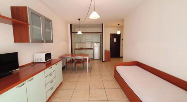 Seafront Apartment With sea View, Book Lejlighed Hoteller i Friuli Venezia Giulia med parkering, Parkering