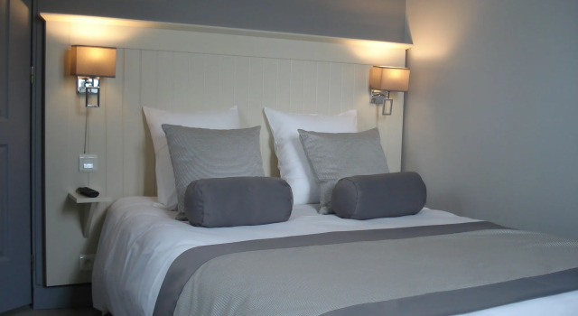 Hôtel Les Embruns, Rezerwuj Hotel Trouville-sur-Mer 