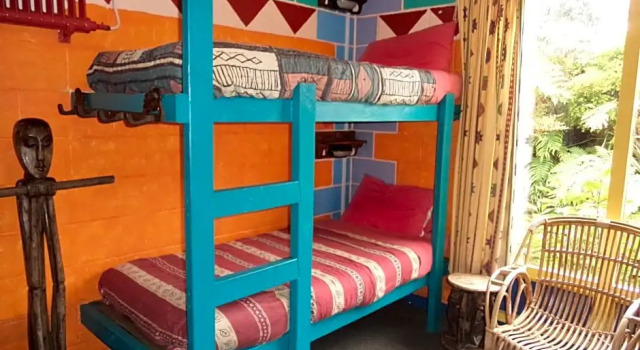 Кровать в общем номере (женский номер) Global Village Backpackers