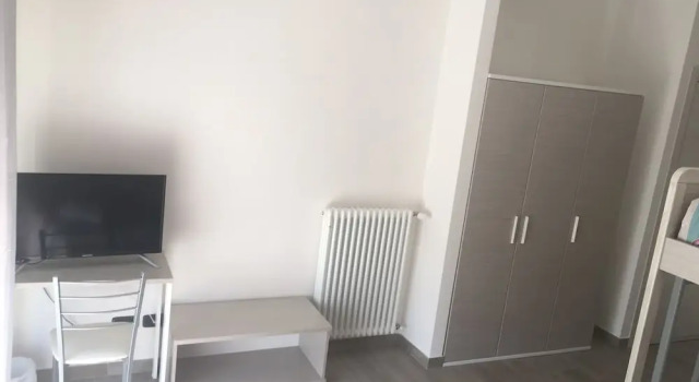 Четырёхместный номер Standard с балконом Hotel Astoria