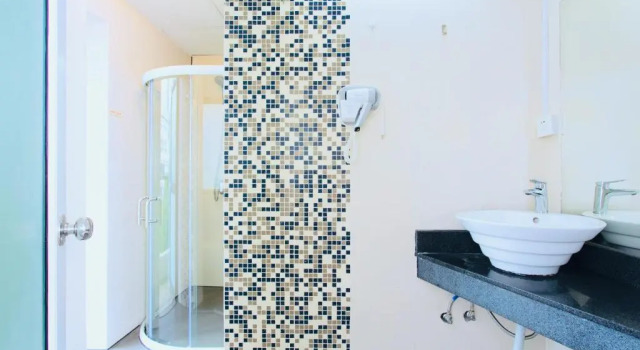 Двухместный номер Standard с балконом Shenzhen Loft Youth Hostel
