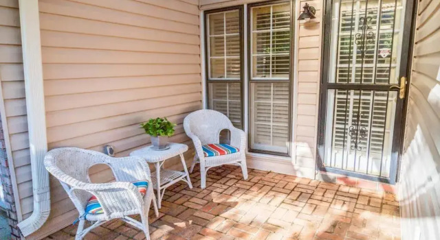The Regal Courtyard Retreat 5 Min to ASU, Varaa Hotelli Montgomery Alabama