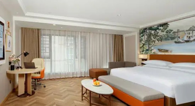 Люкс Deluxe Vienna Hotel (Kaizhou Hanfeng Lake)