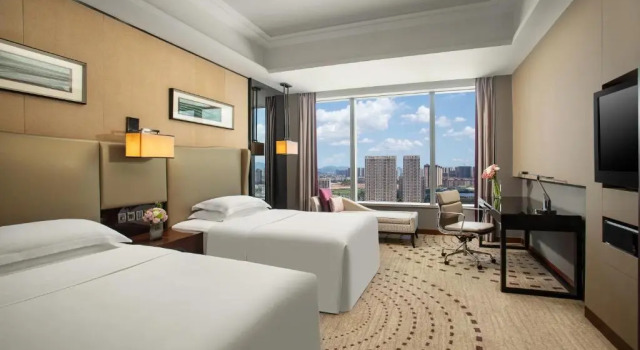 Двухместный номер Superior Crowne Plaza Huizhou by IHG