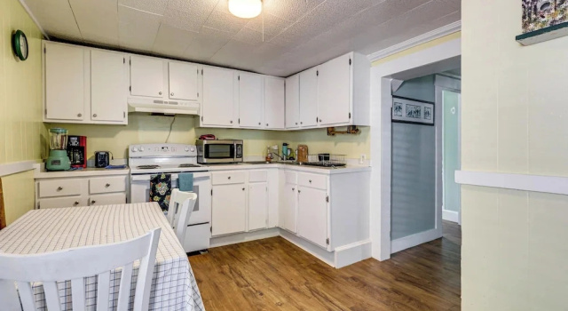Коттедж Near Trails & Lakes! Pemigewasset River Townhome