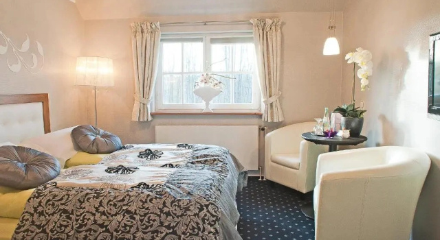 Двухместный люкс Amethyst Hotel Garni Lüneburg Inklusive Parkplatz