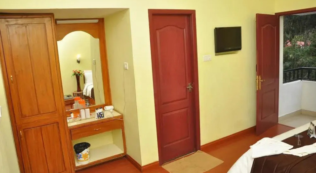 OYO 1869 Hotel Aarem Valley Castle, Забронировать Отель Отели штата Тамилнада 3 звезды, 3*