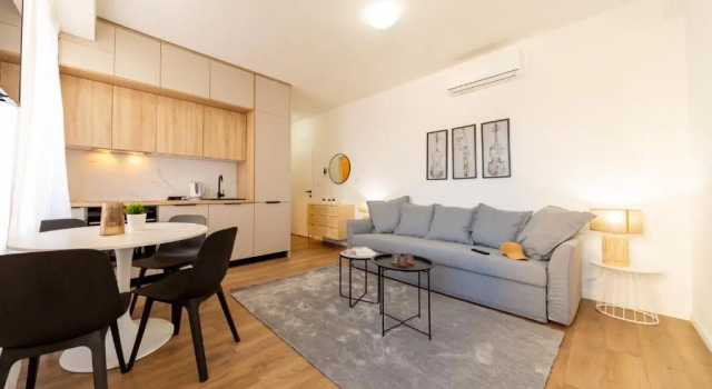 Central Seaside Residence, Prenota Appartamento Vis 