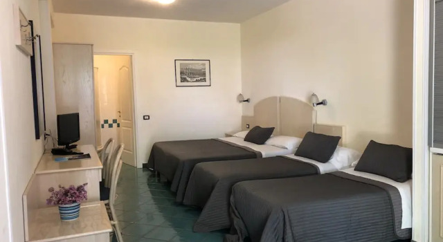 Трёхместный номер Standard Agave Hotel