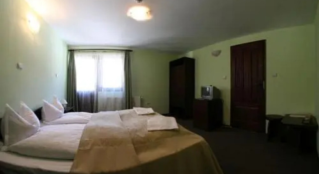 Vila Gal, Varaa Hotelli  