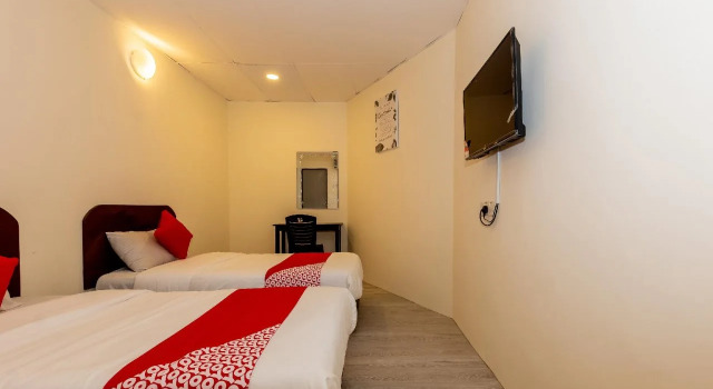 Hotel Bamboo By OYO Rooms